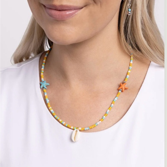 paparazzi Jewelry - Beachside Beauty - Multi Necklace